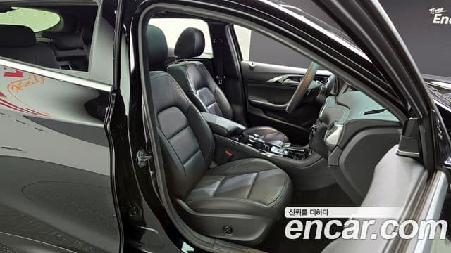 Infiniti QX30 2.0 Essential AWD, 2019 12