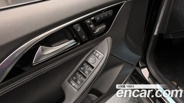 Infiniti QX30 2.0 Essential AWD, 2019 14