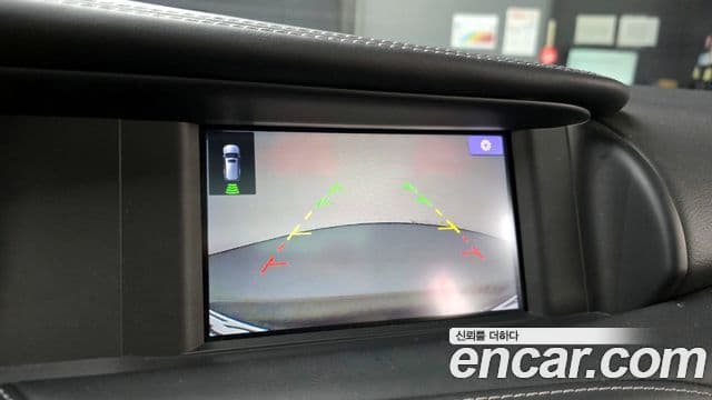 Infiniti QX30 2.0 Essential AWD, 2019 16