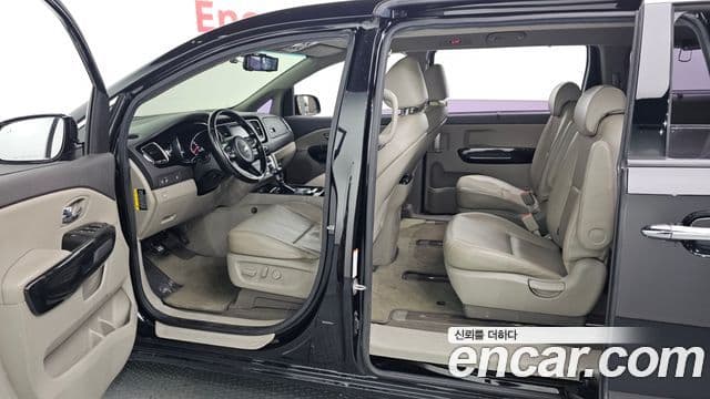Kia All New Carnival Prestige, 2018 10