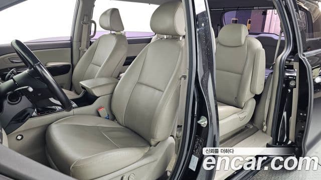 Kia All New Carnival Prestige, 2018 12