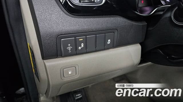 Kia All New Carnival Prestige, 2018 17