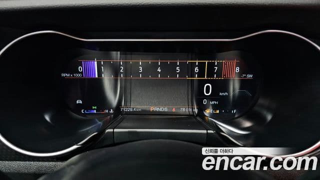 Ford Mustang GT кабриолет, 2020 8