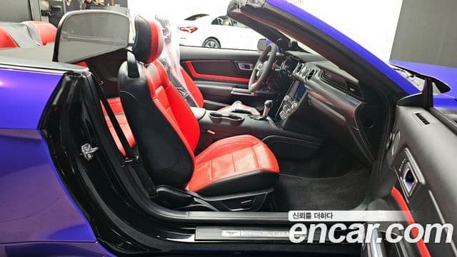 Ford Mustang GT кабриолет, 2020 11