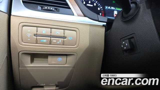 Genesis G80 Premium Luxury, 2017 16