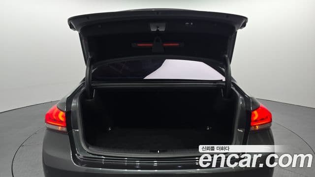 Genesis G80 Premium Luxury, 2017 20