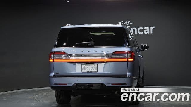 Lincoln Navigator 4세대 3.5L чёрный Label, 2018 4