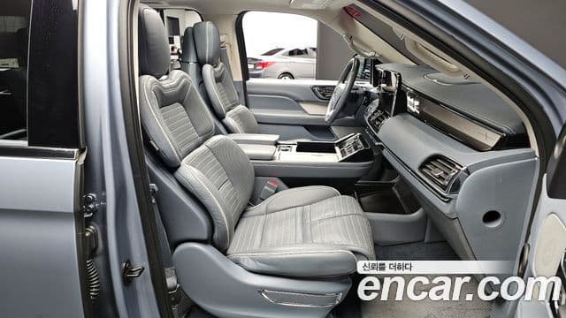 Lincoln Navigator 4세대 3.5L чёрный Label, 2018 10