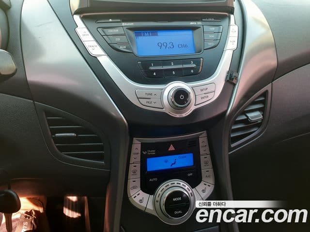 Hyundai Avante MD Luxury, 2012 10
