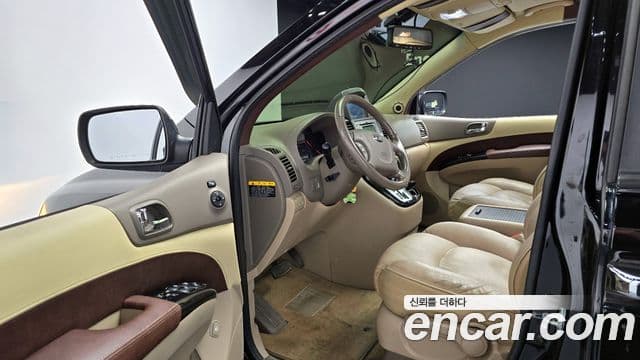 Kia Carnival R Premium, 2014 11