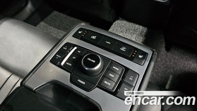 Genesis G80 Luxury, 2018 18