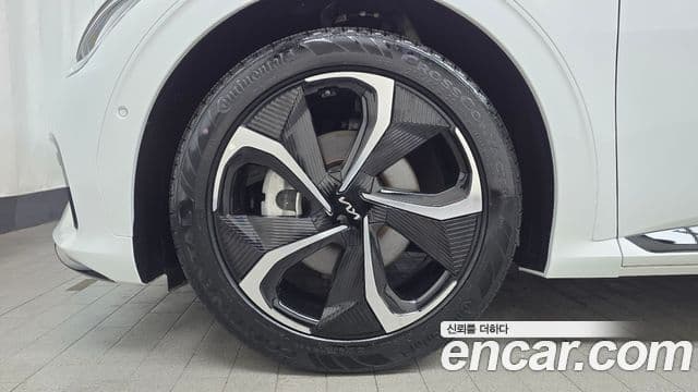 Kia EV6 GT Line, 2023 все фото