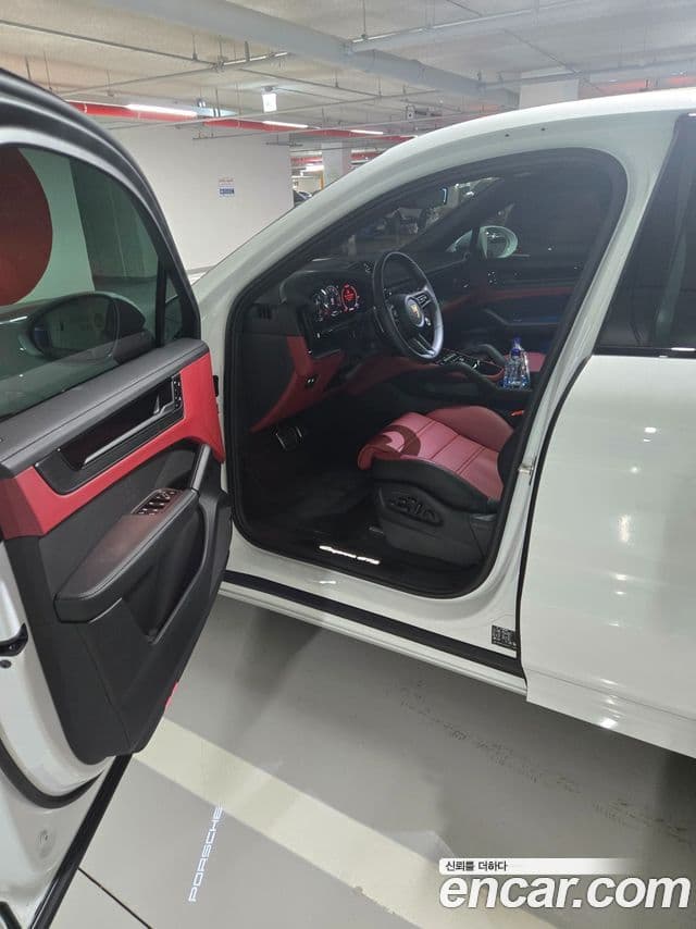 Porsche Cayenne (PO536) 4.0 GTS купе, 2025 11