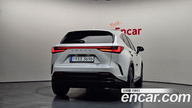 Lexus NX350h 2세대 Premium, 2025 4