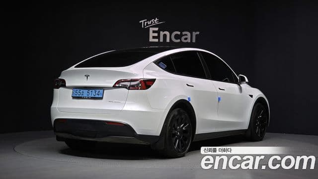 Tesla модель Y Long Range AWD, 2023 2