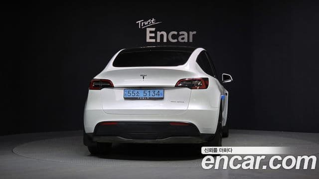 Tesla модель Y Long Range AWD, 2023 4
