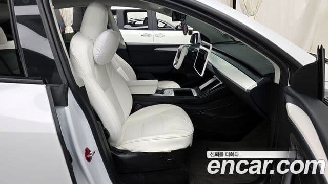 Tesla модель Y Long Range AWD, 2023 11