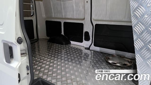 동풍소콘 C35 EV 2-seater, 2024 19