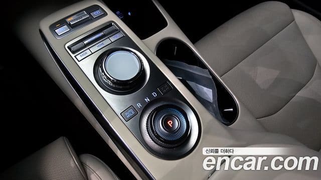 Genesis GV70, 2024 9