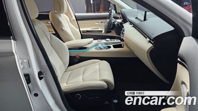 Genesis GV70, 2024 10