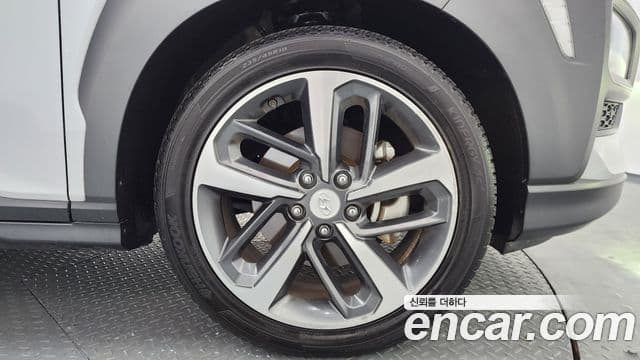 Hyundai Kona Modern Art, 2018 все фото