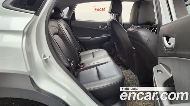 Hyundai Kona Modern Art, 2018 12