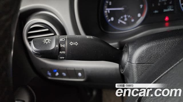 Hyundai Kona Modern Art, 2018 14