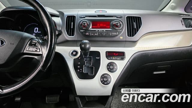 Kia Ray Prestige bi-fuel, 2013 14