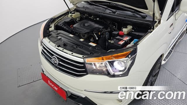 KG모빌리티(SsangYong) Korando 투리스모 high крыша, roof, 2016 6