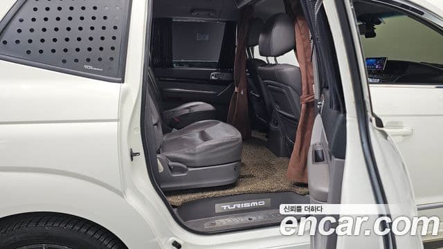 KG모빌리티(SsangYong) Korando 투리스모 high крыша, roof, 2016 13