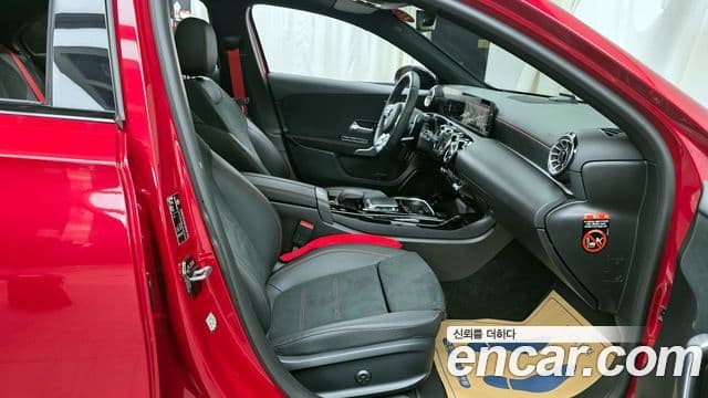 Mercedes-Benz A-класс W177 AMG A35 4MATIC седан, 2023 11