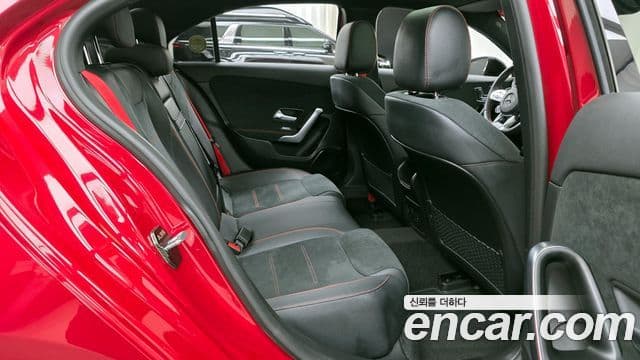 Mercedes-Benz A-класс W177 AMG A35 4MATIC седан, 2023 12