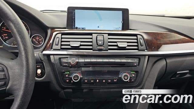 BMW 3시리즈 (F30), 2015 16