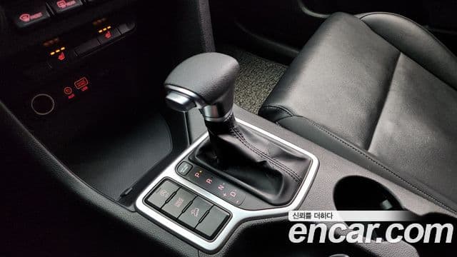 Kia Sportage 4세대 дизель 1.7 2WD Trendy, 2016 9