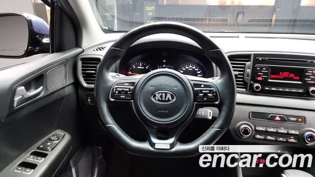 Kia Sportage 4세대 дизель 1.7 2WD Trendy, 2016 13