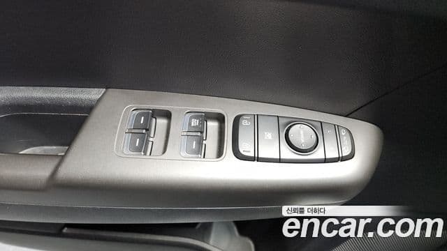 Kia Sportage 4세대 дизель 1.7 2WD Trendy, 2016 18