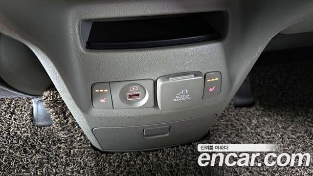 Kia All New Carnival Noblesse, 2018 17