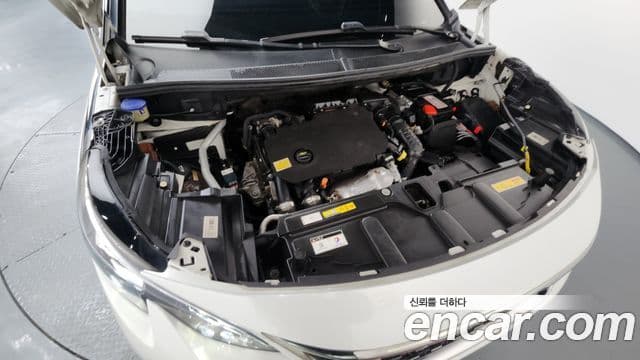 Peugeot 3008 2세대 1.5 BlueHDi Allure, 2019 6