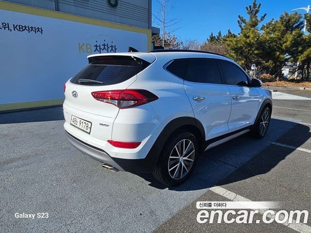 Hyundai All New Tucson Premium, 2017 4