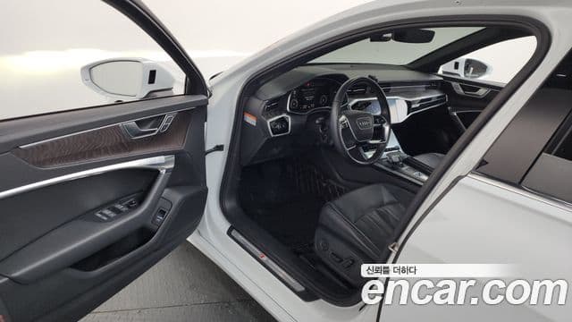 Audi A6 (C8) Premium, 2023 10