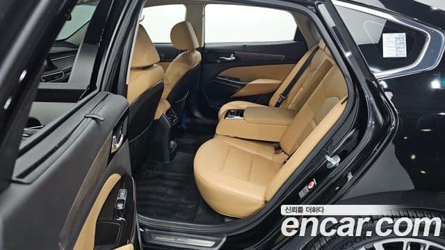 Kia K7 Premier гибрид Noblesse, 2021 11