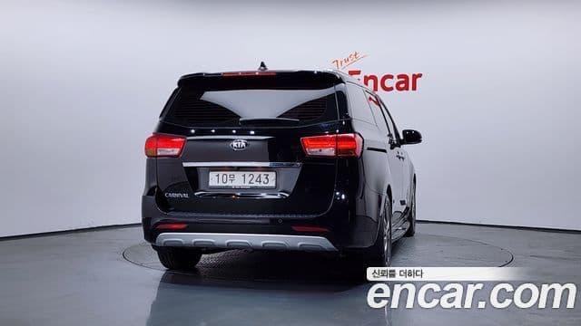 Kia All New Carnival Prestige, 2018 4