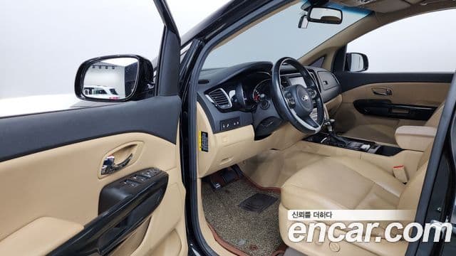 Kia All New Carnival Prestige, 2018 10