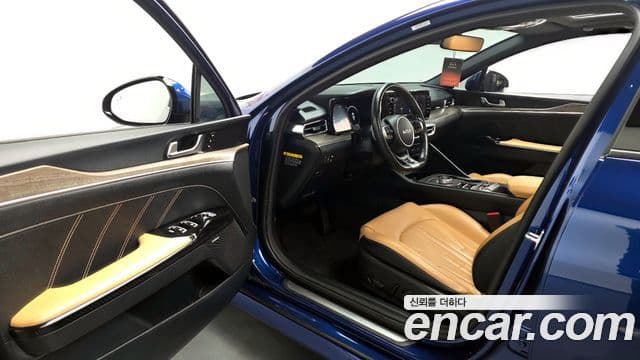 Kia K5 3세대 Signature, 2020 10