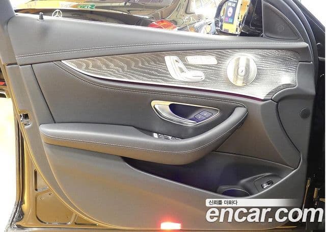 Mercedes-Benz E-класс W213 AMG Line, 2022 11