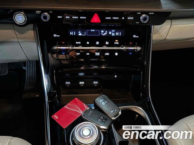 Kia Carnival 4세대 Signature, 2021 10
