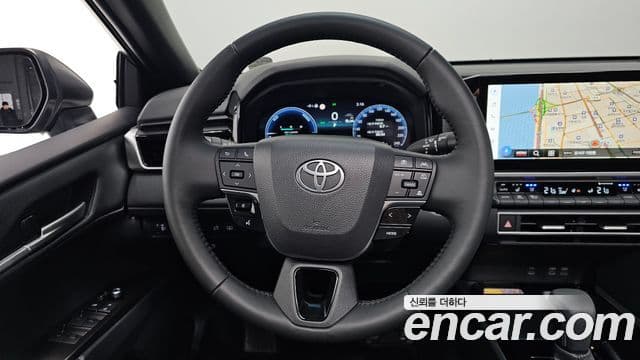 Toyota 캠리 (XV80) 2.5 XLE гибрид, 2026 13
