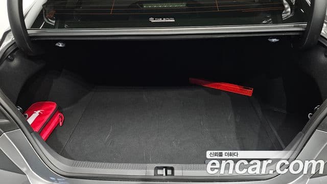 Toyota 캠리 (XV80) 2.5 XLE гибрид, 2026 20