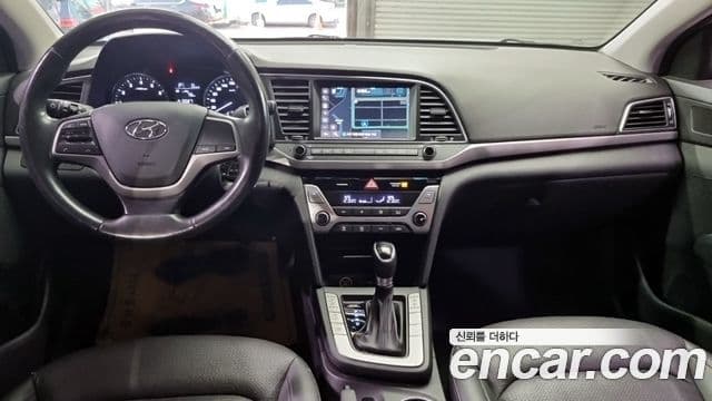 Hyundai Avante AD 1.6 LPI Smart(арендный автомобиль), 2018 7