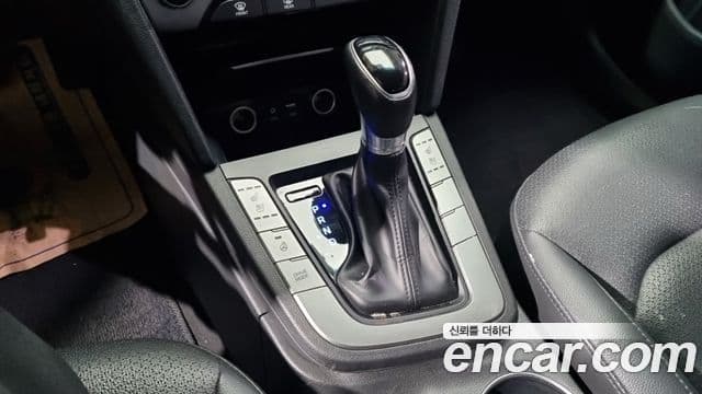 Hyundai Avante AD 1.6 LPI Smart(арендный автомобиль), 2018 9